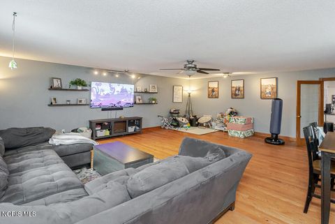 Tiny photo for 337 Crestway Drive, Oregon, OH 43616 (MLS # 10006533)