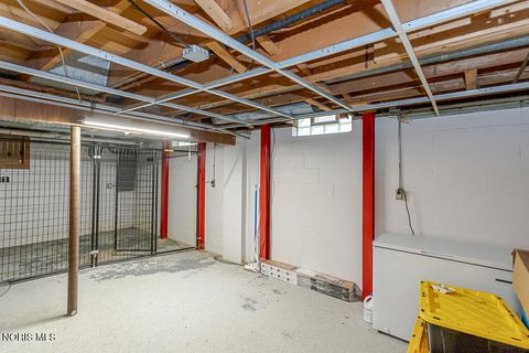 Tiny photo for 337 Crestway Drive, Oregon, OH 43616 (MLS # 10006533)