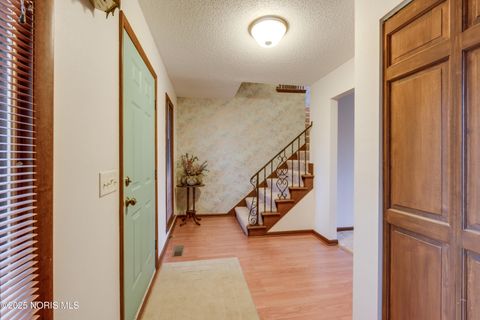 Tiny photo for 2732 Ralphwood Drive, Toledo, OH 43613 (MLS # 10000683)