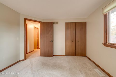 Tiny photo for 2732 Ralphwood Drive, Toledo, OH 43613 (MLS # 10000683)