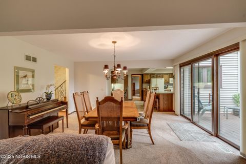 Tiny photo for 2732 Ralphwood Drive, Toledo, OH 43613 (MLS # 10000683)