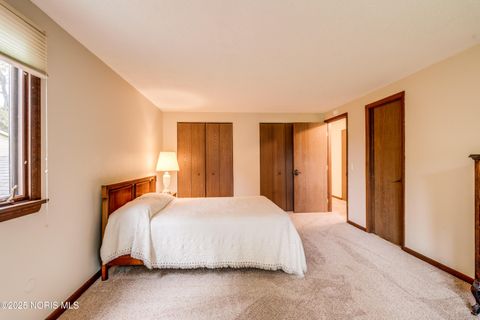 Tiny photo for 2732 Ralphwood Drive, Toledo, OH 43613 (MLS # 10000683)