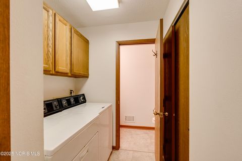 Tiny photo for 2732 Ralphwood Drive, Toledo, OH 43613 (MLS # 10000683)