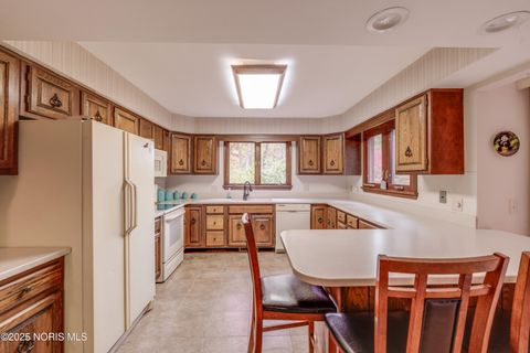 Tiny photo for 2732 Ralphwood Drive, Toledo, OH 43613 (MLS # 10000683)