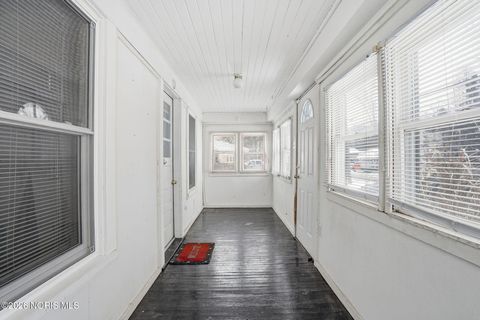 Tiny photo for 914 Sawyer Road, Toledo, OH 43615 (MLS # 10003587)