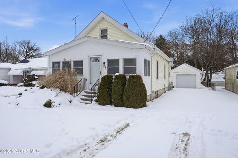 Tiny photo for 914 Sawyer Road, Toledo, OH 43615 (MLS # 10003587)