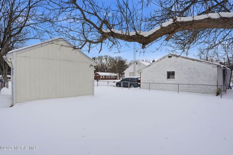 Tiny photo for 914 Sawyer Road, Toledo, OH 43615 (MLS # 10003587)