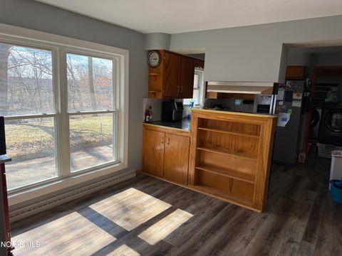 Tiny photo for 921 Lincoln Drive, Defiance, OH 43512 (MLS # 10004543)