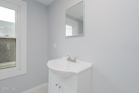 Tiny photo for 922 W Main Cross Street, Findlay, OH 45840 (MLS # 10013720)