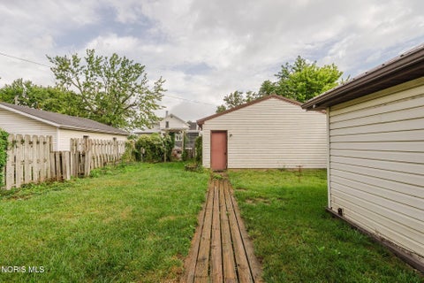 Tiny photo for 922 W Main Cross Street, Findlay, OH 45840 (MLS # 10013720)