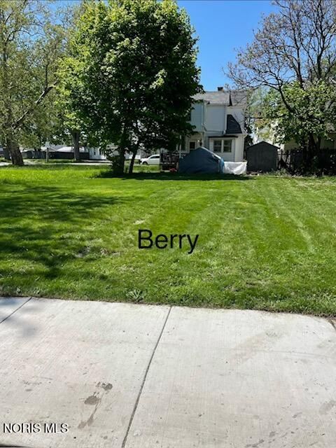 Photo of 714 Berry Street, Toledo, OH 43605 (MLS # 10008219)