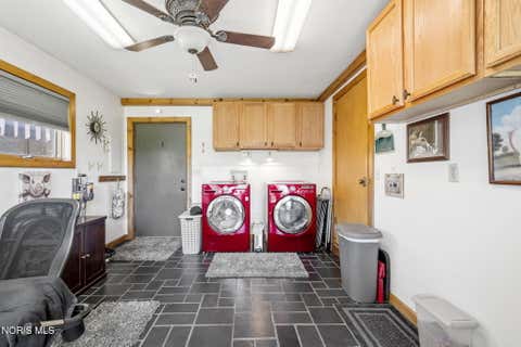 Tiny photo for 7715 Little Road, Sylvania, OH 43560 (MLS # 10007560)