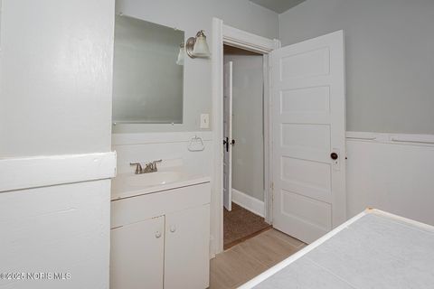 Tiny photo for 235 Bronson Avenue, Toledo, OH 43608 (MLS # 10001851)