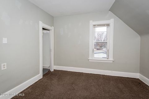 Tiny photo for 235 Bronson Avenue, Toledo, OH 43608 (MLS # 10001851)