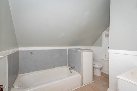 Tiny photo for 235 Bronson Avenue, Toledo, OH 43608 (MLS # 10001851)