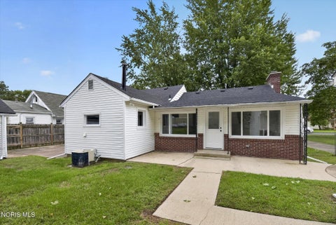 Tiny photo for 5028 Arbor Way, Sylvania, OH 43560 (MLS # 10013753)