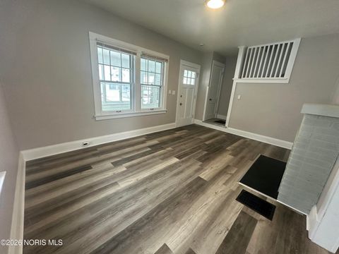 Tiny photo for 3651 Leybourn Avenue, Toledo, OH 43612 (MLS # 10003673)