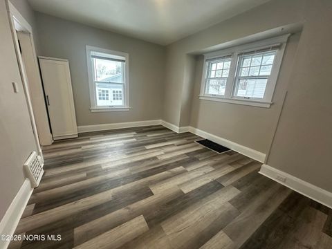 Tiny photo for 3651 Leybourn Avenue, Toledo, OH 43612 (MLS # 10003673)