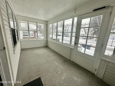 Tiny photo for 3651 Leybourn Avenue, Toledo, OH 43612 (MLS # 10003673)