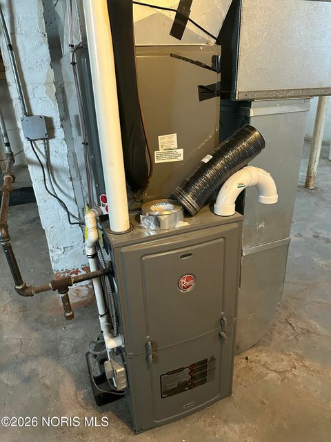 Tiny photo for 3651 Leybourn Avenue, Toledo, OH 43612 (MLS # 10003673)