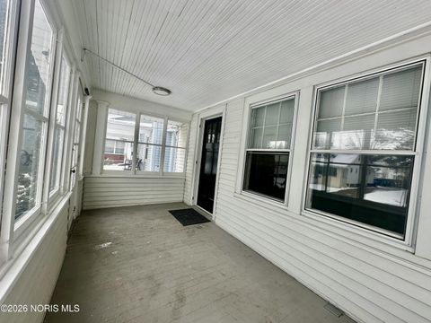 Tiny photo for 3651 Leybourn Avenue, Toledo, OH 43612 (MLS # 10003673)