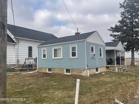 Photo of 7950 Sugar Ridge Road, Bowling Green, OH 43402 (MLS # 10002604)