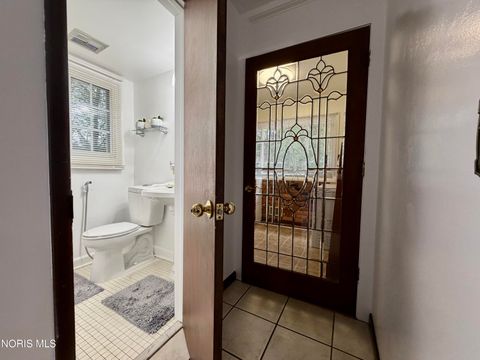 Tiny photo for 4837 Springbrook Drive, Toledo, OH 43615 (MLS # 10006666)