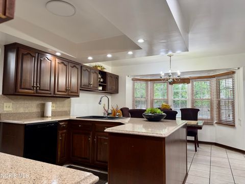 Tiny photo for 4837 Springbrook Drive, Toledo, OH 43615 (MLS # 10006666)