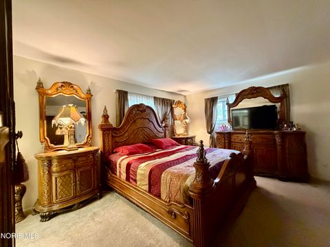 Tiny photo for 4837 Springbrook Drive, Toledo, OH 43615 (MLS # 10006666)