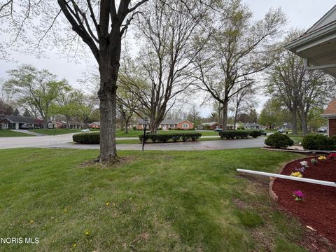 Tiny photo for 4837 Springbrook Drive, Toledo, OH 43615 (MLS # 10006666)