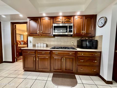 Tiny photo for 4837 Springbrook Drive, Toledo, OH 43615 (MLS # 10006666)