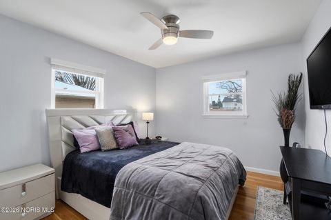 Tiny photo for 1313 Birch Avenue, Maumee, OH 43537 (MLS # 10003844)