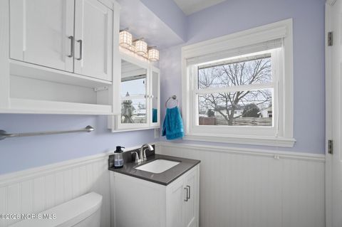 Tiny photo for 1313 Birch Avenue, Maumee, OH 43537 (MLS # 10003844)