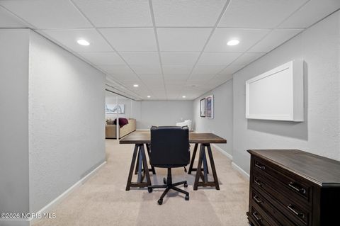 Tiny photo for 1313 Birch Avenue, Maumee, OH 43537 (MLS # 10003844)