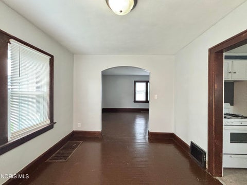 Tiny photo for 1721 Mansfield Road, Toledo, OH 43613 (MLS # 10014777)