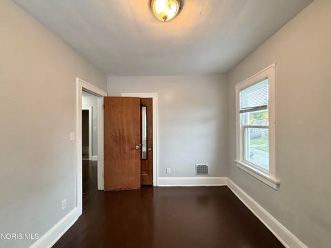 Tiny photo for 1721 Mansfield Road, Toledo, OH 43613 (MLS # 10014777)