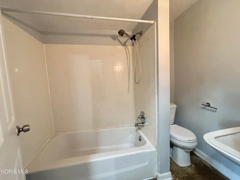 Tiny photo for 1721 Mansfield Road, Toledo, OH 43613 (MLS # 10014777)