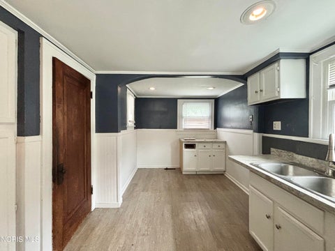 Tiny photo for 1721 Mansfield Road, Toledo, OH 43613 (MLS # 10014777)