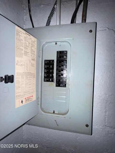 Tiny photo for 1413 Ironwood Avenue, Toledo, OH 43605 (MLS # 10001083)