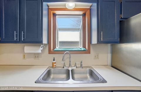 Tiny photo for 3827 Grantley Road, Toledo, OH 43613 (MLS # 10002005)