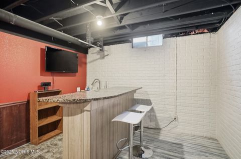 Tiny photo for 3827 Grantley Road, Toledo, OH 43613 (MLS # 10002005)