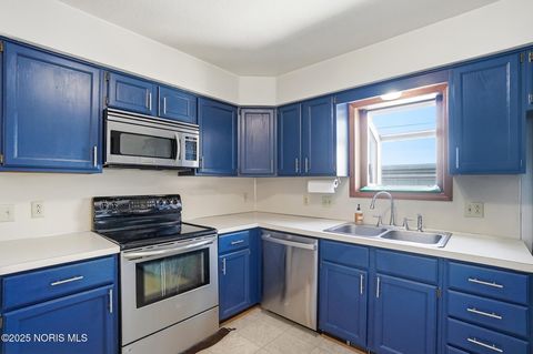 Tiny photo for 3827 Grantley Road, Toledo, OH 43613 (MLS # 10002005)