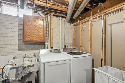 Tiny photo for 3827 Grantley Road, Toledo, OH 43613 (MLS # 10002005)