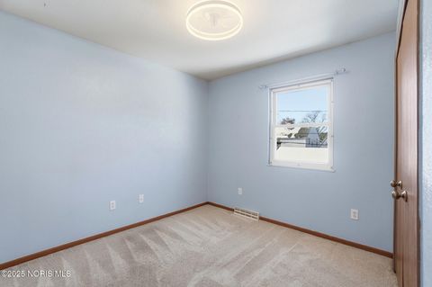 Tiny photo for 3827 Grantley Road, Toledo, OH 43613 (MLS # 10002005)