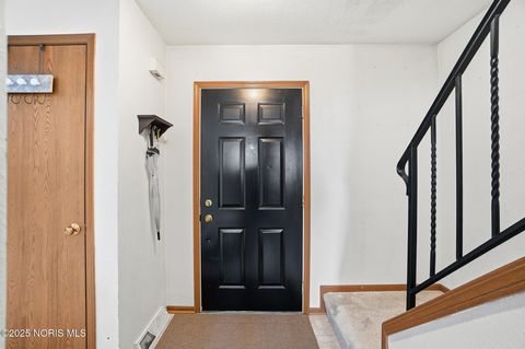 Tiny photo for 3827 Grantley Road, Toledo, OH 43613 (MLS # 10002005)