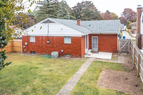 Tiny photo for 6153 Foth Drive, Toledo, OH 43613 (MLS # 10000090)