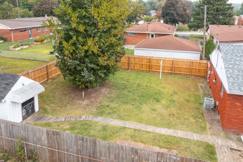 Tiny photo for 6153 Foth Drive, Toledo, OH 43613 (MLS # 10000090)