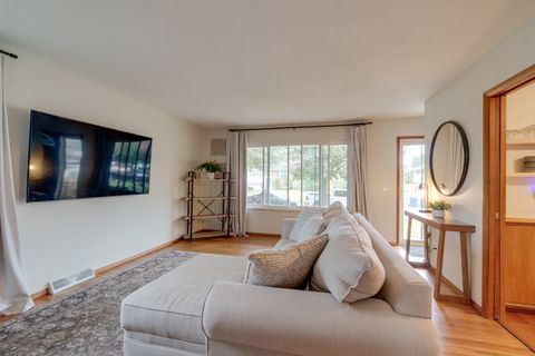 Tiny photo for 6153 Foth Drive, Toledo, OH 43613 (MLS # 10000090)