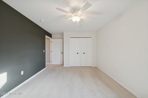 Tiny photo for 8904 N Park Lake Circle, Sylvania, OH 43560 (MLS # 10000436)