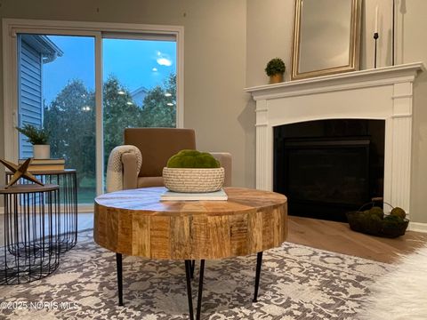 Tiny photo for 8904 N Park Lake Circle, Sylvania, OH 43560 (MLS # 10000436)